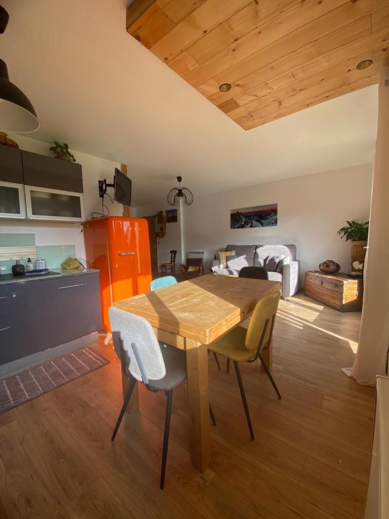 Appartement Au Calme Avec Vue Sur Les Montagnes. Sévrier Exteriér fotografie